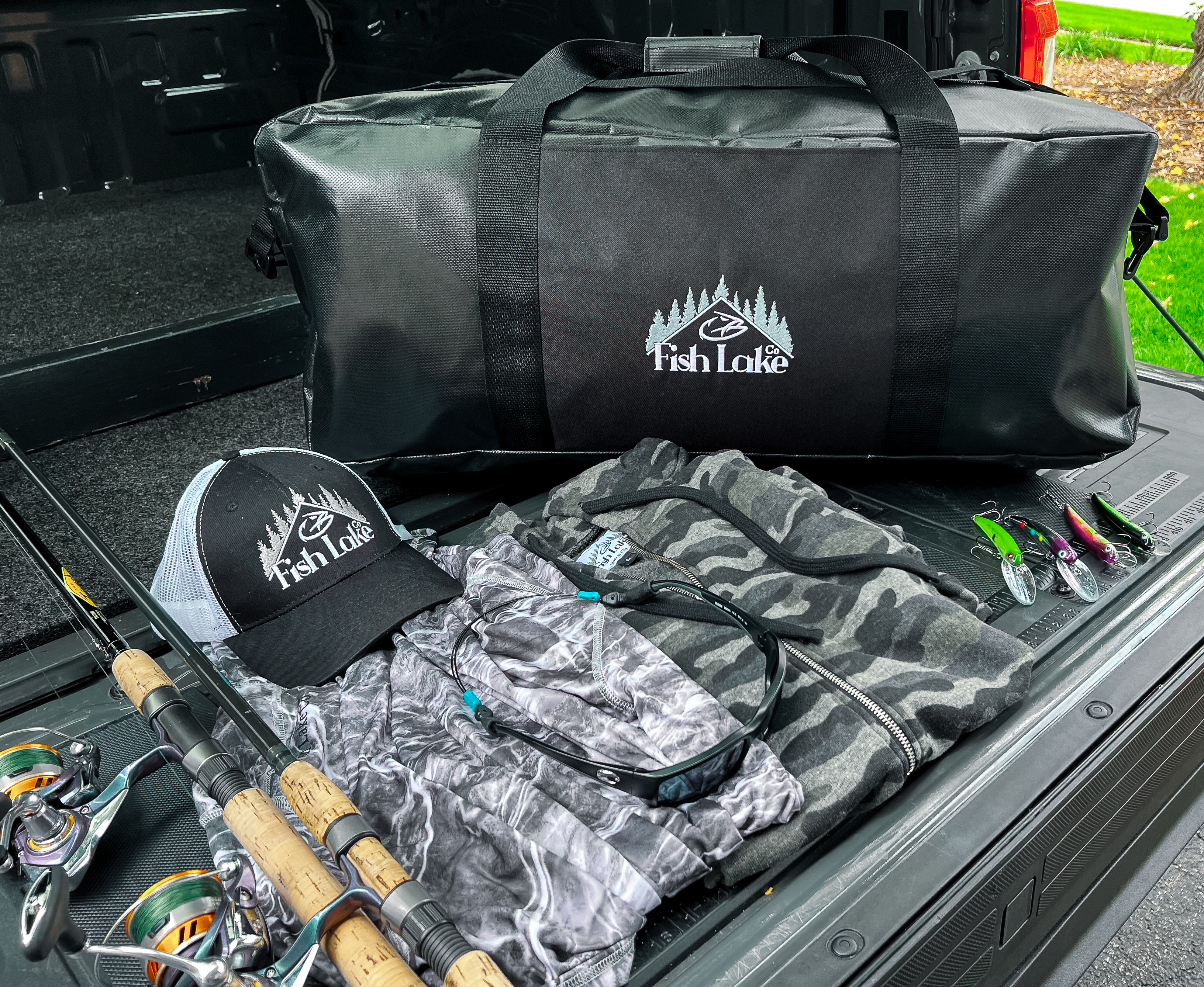 duffle bag for fishing & hunting